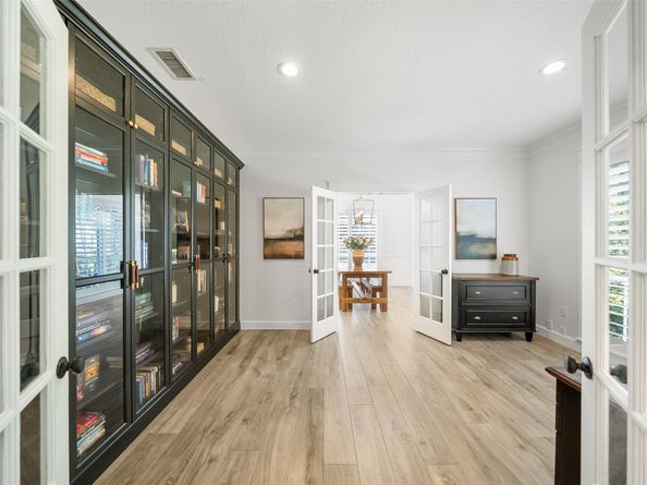 18 S Dragonwood Place, Spring TX 77381