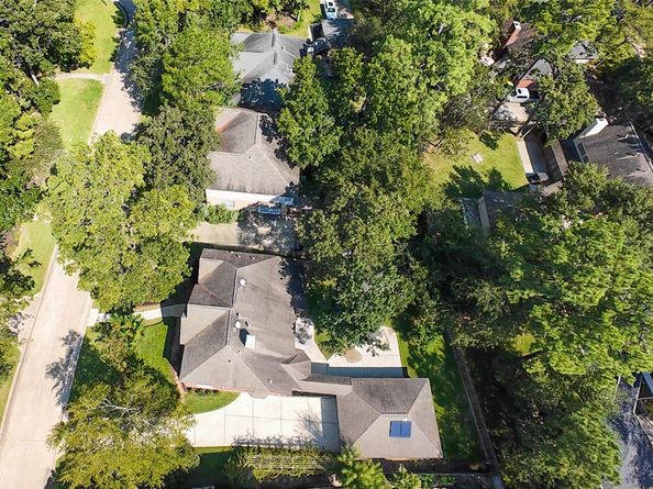 18 S Dragonwood Place, Spring TX 77381