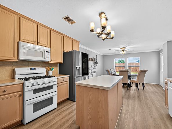 11811 Aerie Drive, Tomball TX 77377