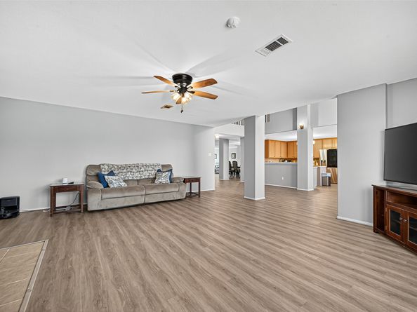 11811 Aerie Drive, Tomball TX 77377