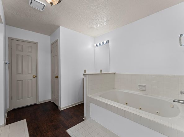 2118 Gemini Street, Houston TX 77058