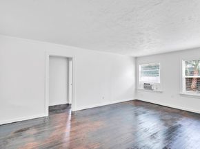3530 Griggs Road, Houston TX 77021