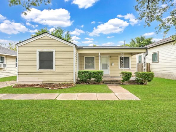 3530 Griggs Road, Houston TX 77021