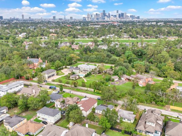 3530 Griggs Road, Houston TX 77021