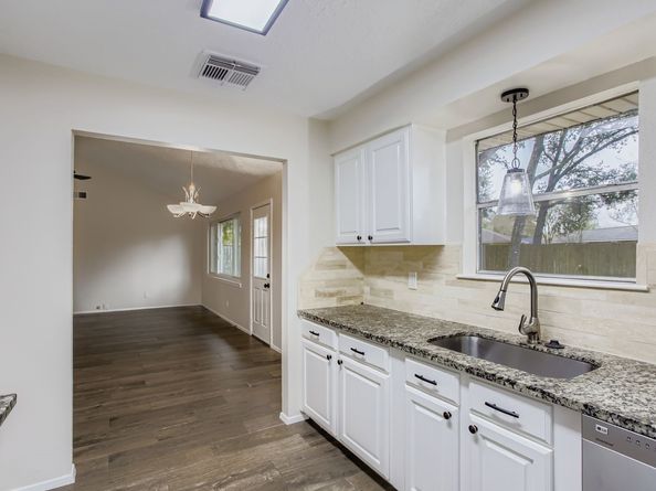 17706 Fife Lane, Webster TX 77598