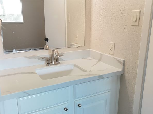 17706 Fife Lane, Webster TX 77598