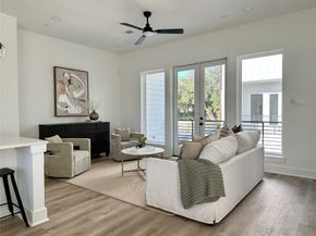 810 Elkhart Street B, Houston TX 77091