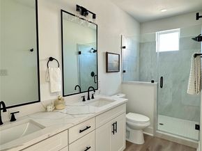 810 Elkhart Street B, Houston TX 77091