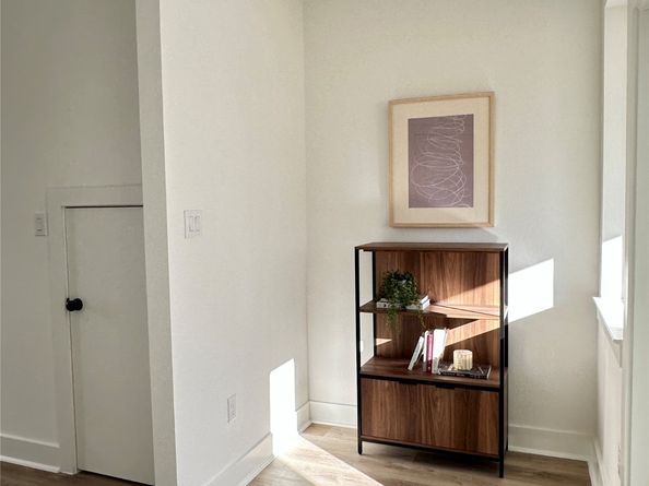 810 Elkhart Street B, Houston TX 77091