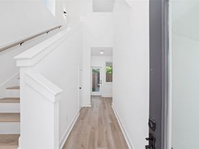 810 Elkhart Street B, Houston TX 77091