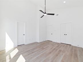 810 Elkhart Street B, Houston TX 77091