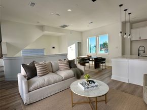 810 Elkhart Street B, Houston TX 77091