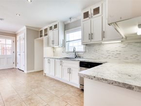 3707 Woodvalley Drive, Houston TX 77025