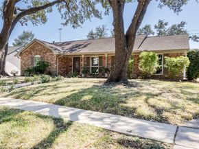 3707 Woodvalley Drive, Houston TX 77025