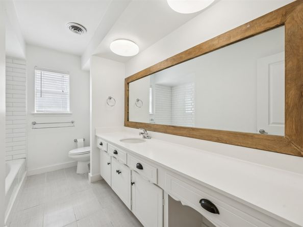 1003 Blue Willow Drive, Houston TX 77042