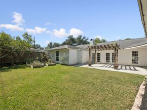 1003 Blue Willow Drive, Houston TX 77042