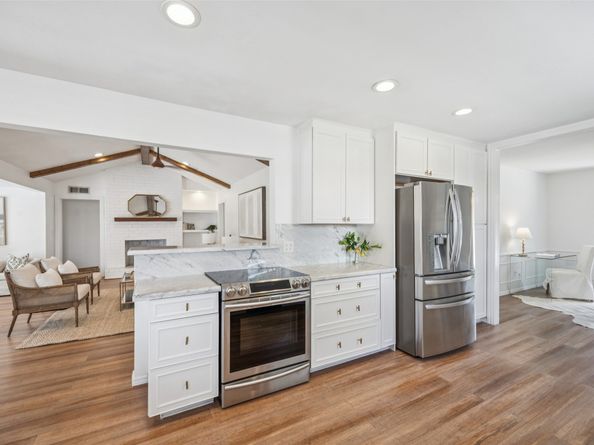 1003 Blue Willow Drive, Houston TX 77042