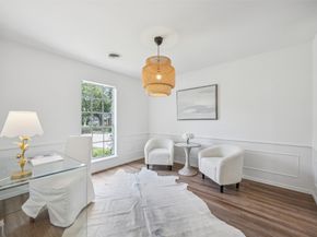 1003 Blue Willow Drive, Houston TX 77042
