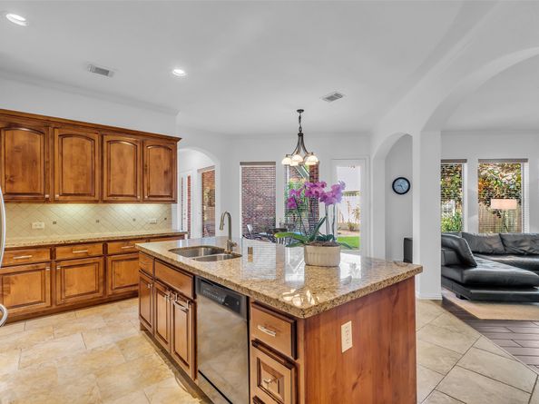 5911 Piney Birch Court, Houston TX 77345