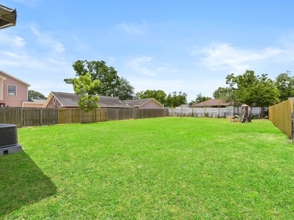 3221 Hage Street, Houston TX 77093