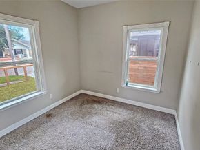 402 Hunt Street, Houston TX 77003