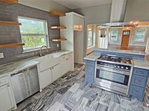 402 Hunt Street, Houston TX 77003