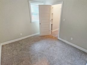 402 Hunt Street, Houston TX 77003