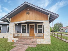 402 Hunt Street, Houston TX 77003