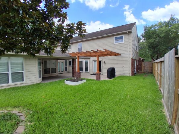 17010 Poplar Hill Street, Houston TX 77095