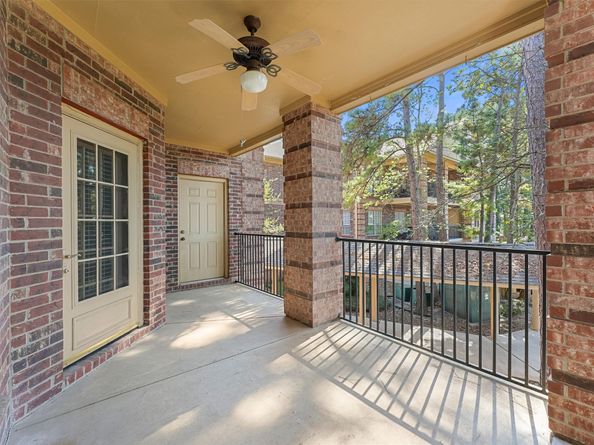 2803 Kings Crossing Drive 205, Houston TX 77345