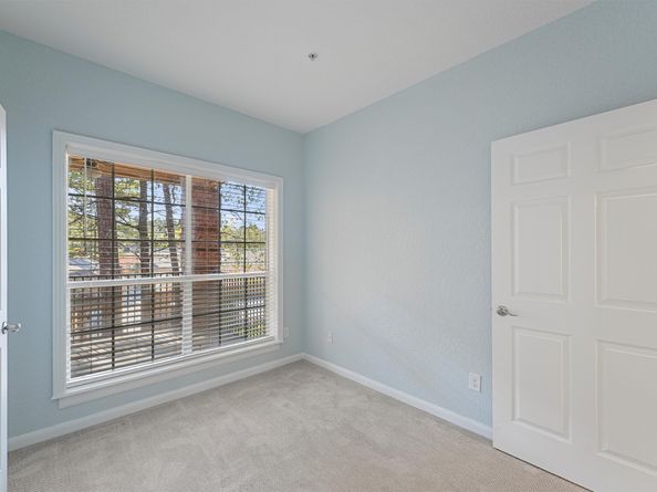 2803 Kings Crossing Drive 205, Houston TX 77345