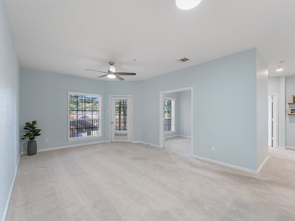 2803 Kings Crossing Drive 205, Houston TX 77345