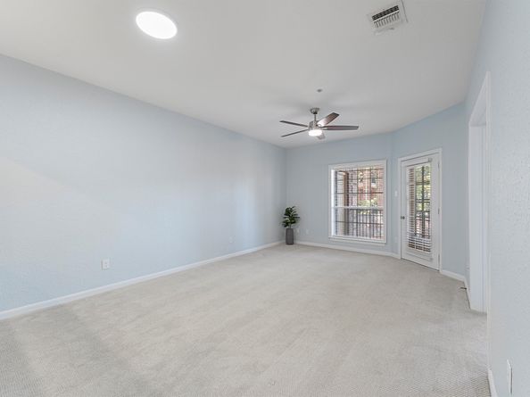 2803 Kings Crossing Drive 205, Houston TX 77345
