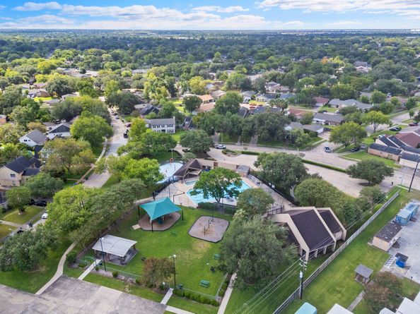 15306 Corona Del Mar Drive, Houston TX 77083