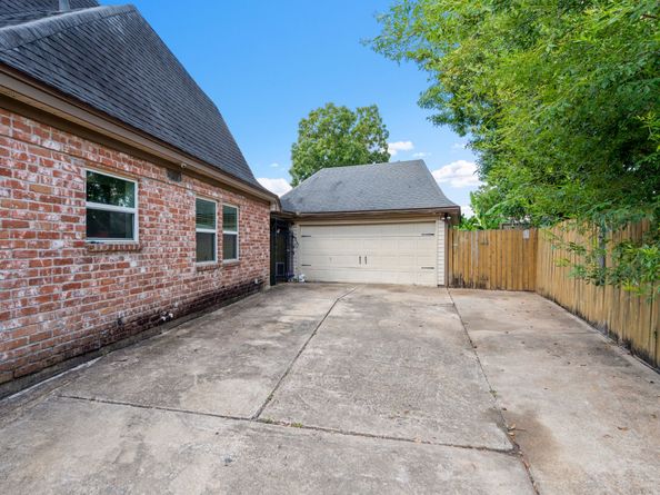 15306 Corona Del Mar Drive, Houston TX 77083