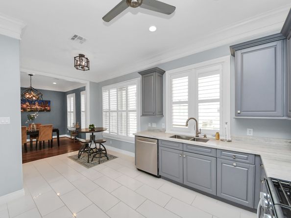 2008 Helena Street, Houston TX 77002