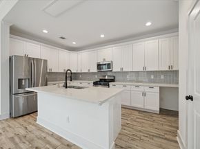 6635 TC Jester Boulevard A, Houston TX 77091