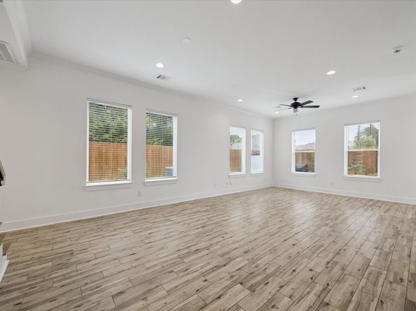 6635 TC Jester Boulevard A, Houston TX 77091
