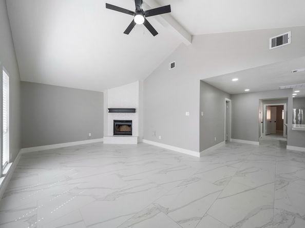 23 Summer Crest Circle, The Woodlands TX 77381