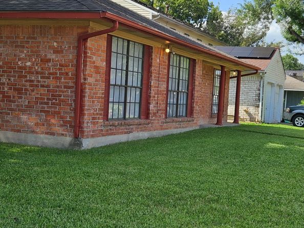7206 Navidad Road, Houston TX 77083