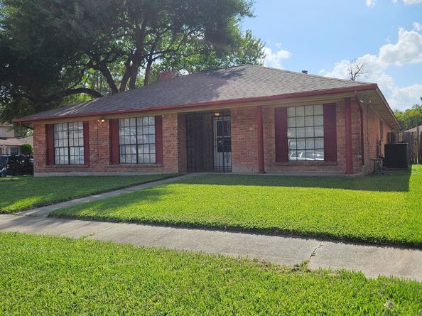 7206 Navidad Road, Houston TX 77083