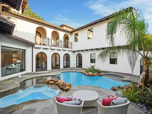 5026 Carew Street, Houston TX 77096