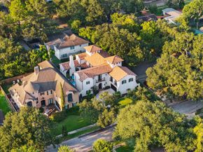 5026 Carew Street, Houston TX 77096