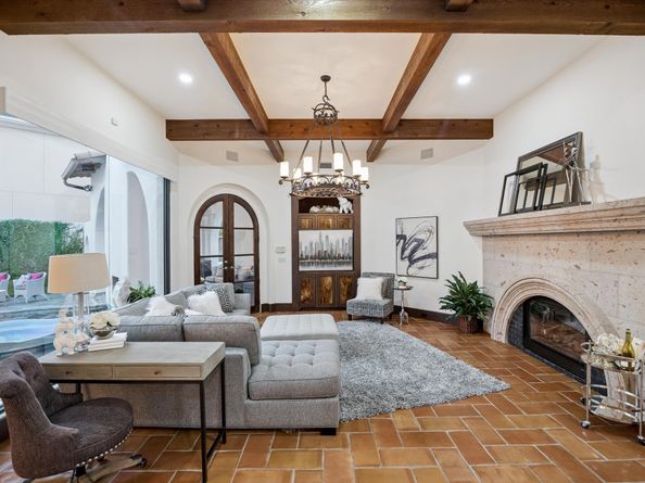 5026 Carew Street, Houston TX 77096