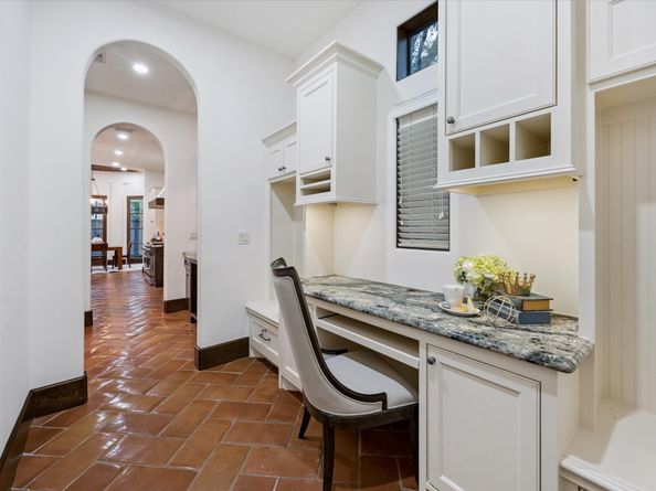 5026 Carew Street, Houston TX 77096