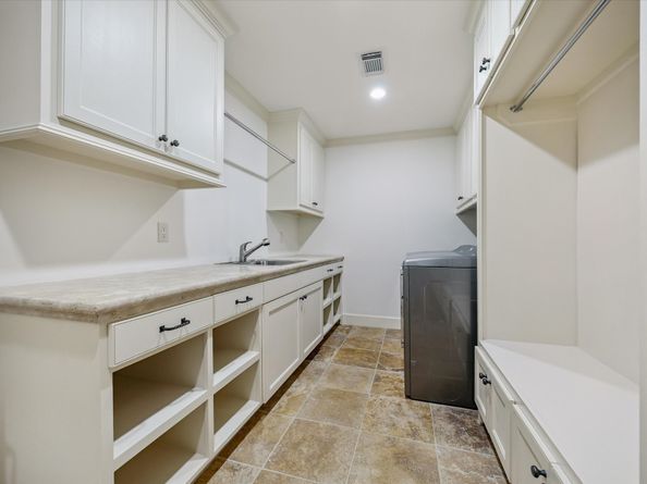 5026 Carew Street, Houston TX 77096