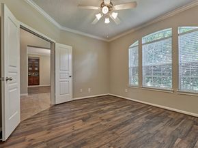 58 S Bardsbrook Circle, The Woodlands TX 77382