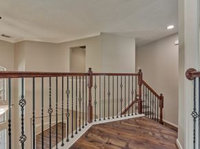58 S Bardsbrook Circle, The Woodlands TX 77382