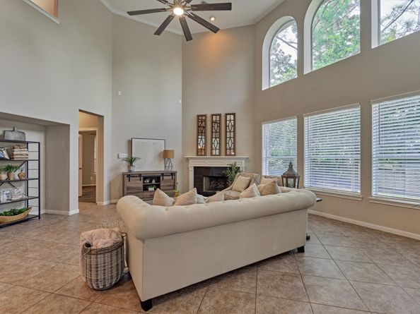 58 S Bardsbrook Circle, The Woodlands TX 77382