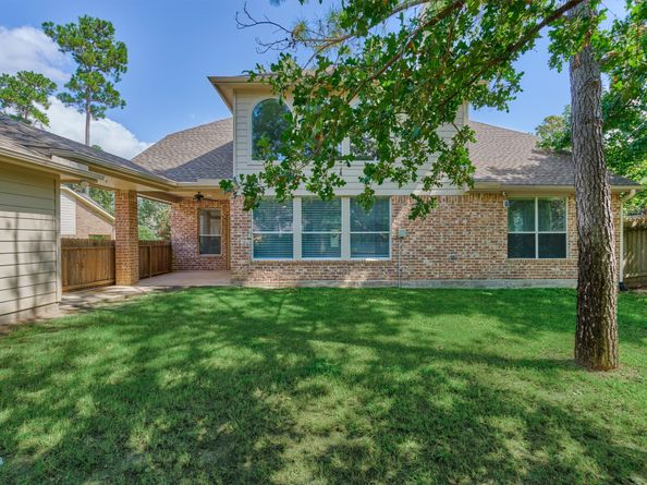 58 S Bardsbrook Circle, The Woodlands TX 77382